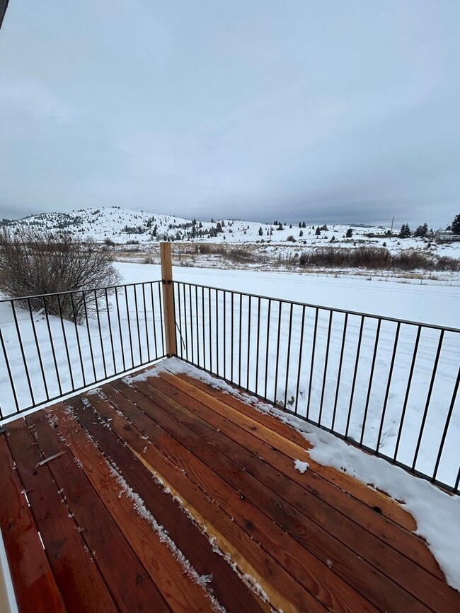 Building Photo - 1242 Grizzly Trail