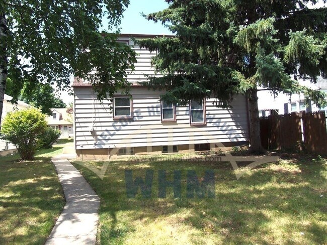 Building Photo - COMING SOON! Lovely 4 bedroom Single Famil...