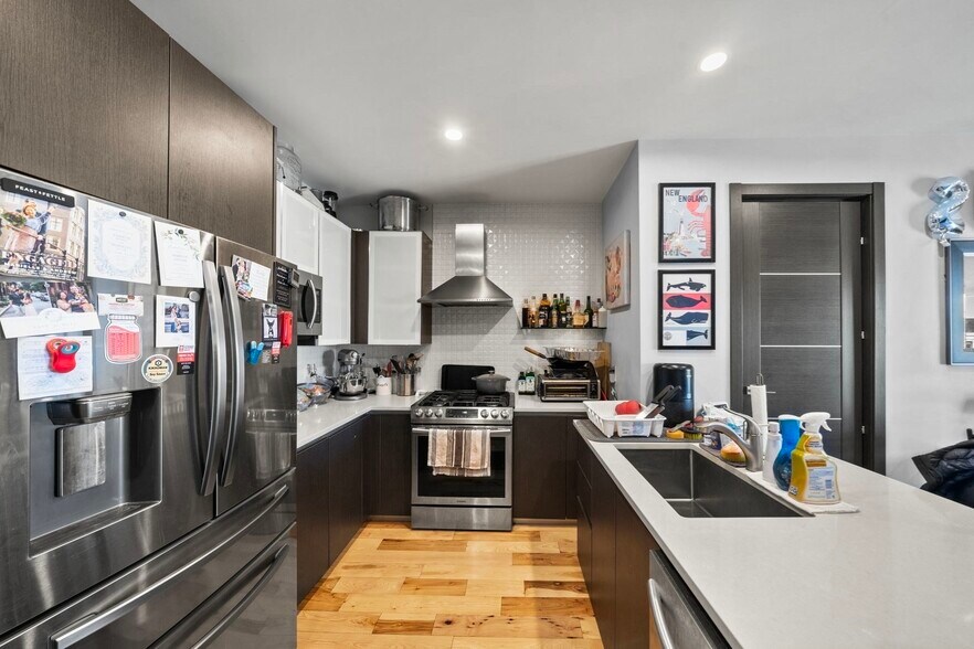 Building Photo - 39 Lexington St