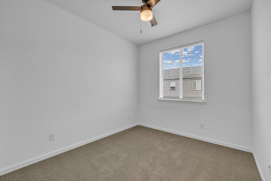 Building Photo - 18152 Caffey Dr