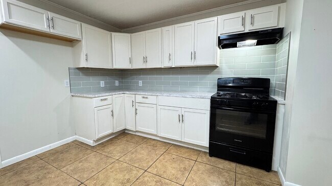 Building Photo - 284 Connie Lynne Dr