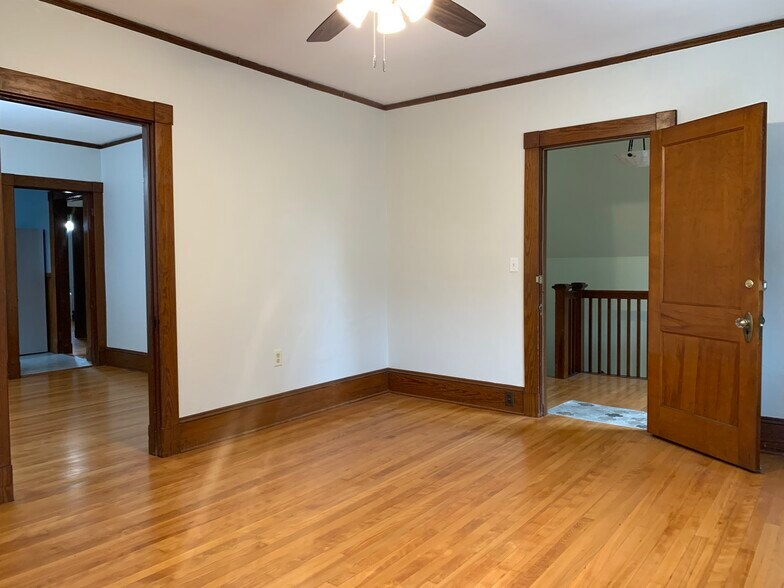Living Room - 13 Jonathan St