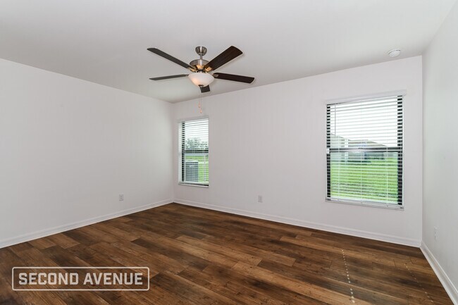 Building Photo - 1710 NW 18th St