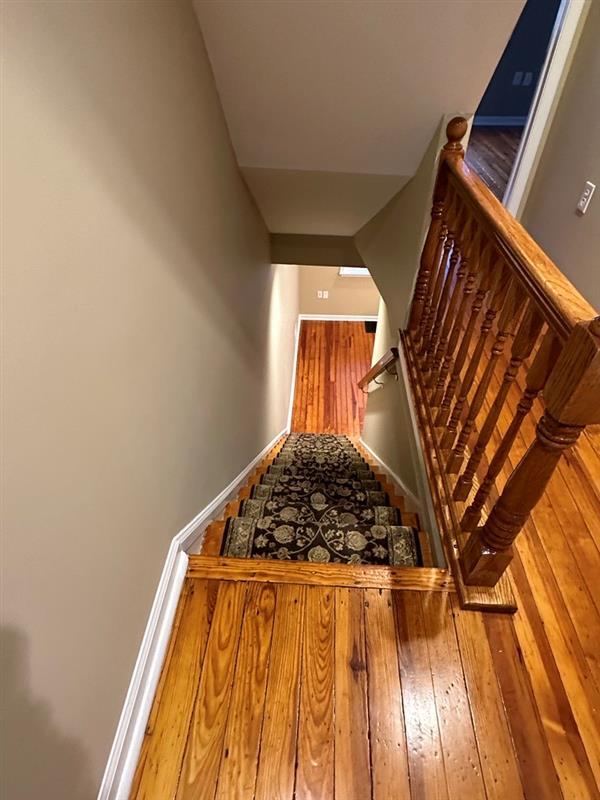 Building Photo - 11 N Warner Ave