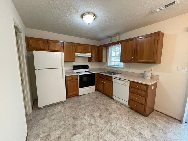 Building Photo - 1206 Long Meadows Dr