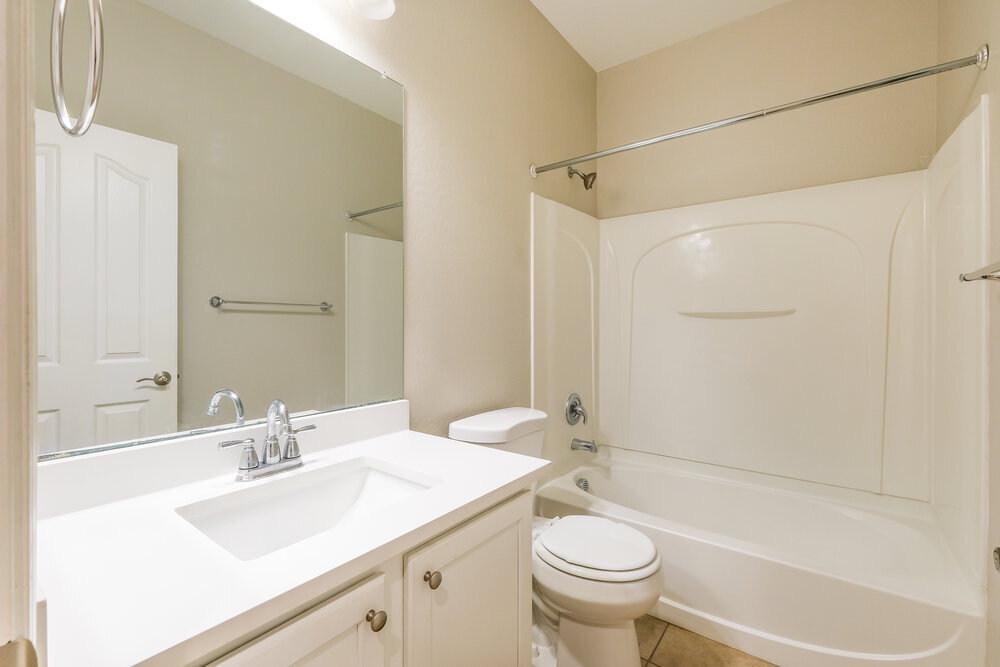 Building Photo - 105 N 108th Dr