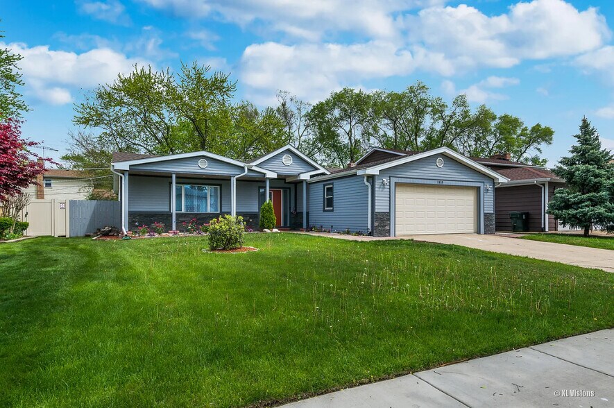 Primary Photo - 1113 S Sprucewood Dr