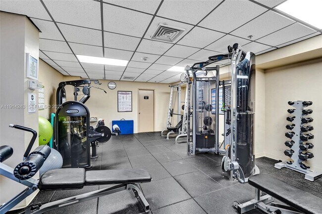 Building Photo - 1201 S Ocean Dr