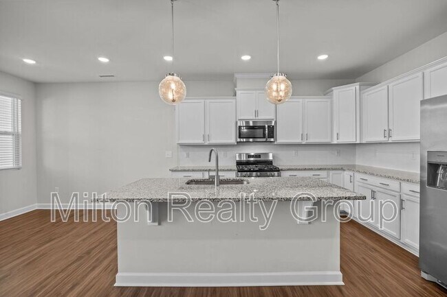 Building Photo - 63 Village Edge Dr