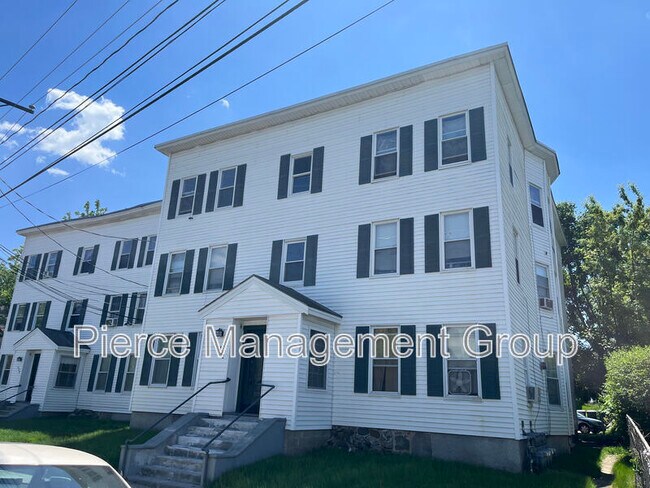 Building Photo - 529 Massabesic St