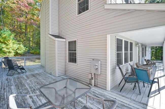 Building Photo - 49 Hydeville Rd