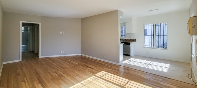 Building Photo - 1802 N Wilton Pl