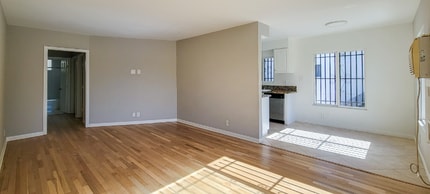 Building Photo - 1802 N Wilton Pl