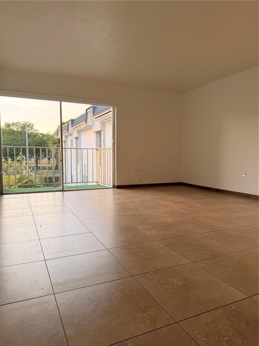 Building Photo - 7250 SW 94th Pl