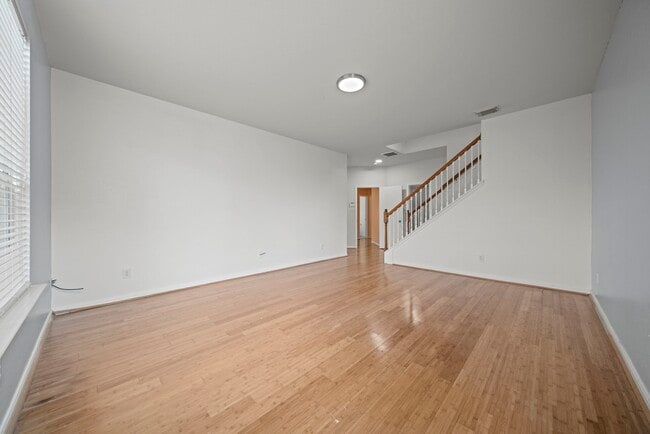 Building Photo - 6323 Channelbrook Ln