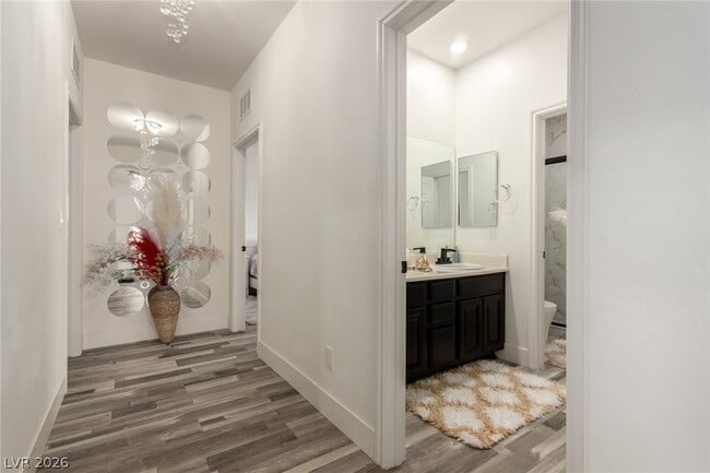 Building Photo - 7801 Victoria Tower Ct