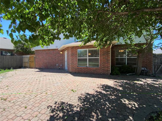 Building Photo - 313 Willow Oak Dr