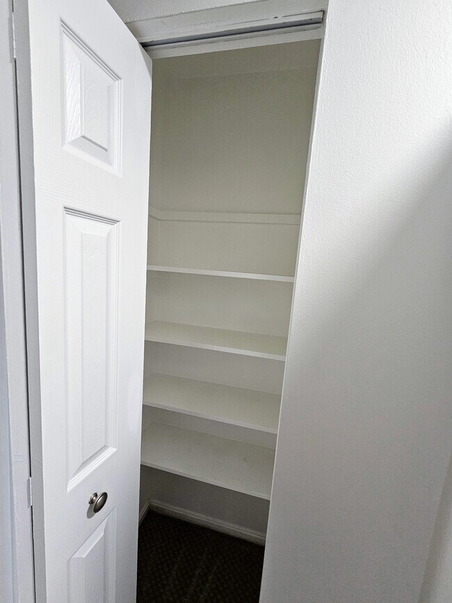 Building Photo - 412 N Armistead St