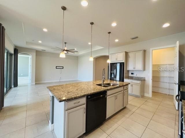 Building Photo - 24335 Riverfront Dr