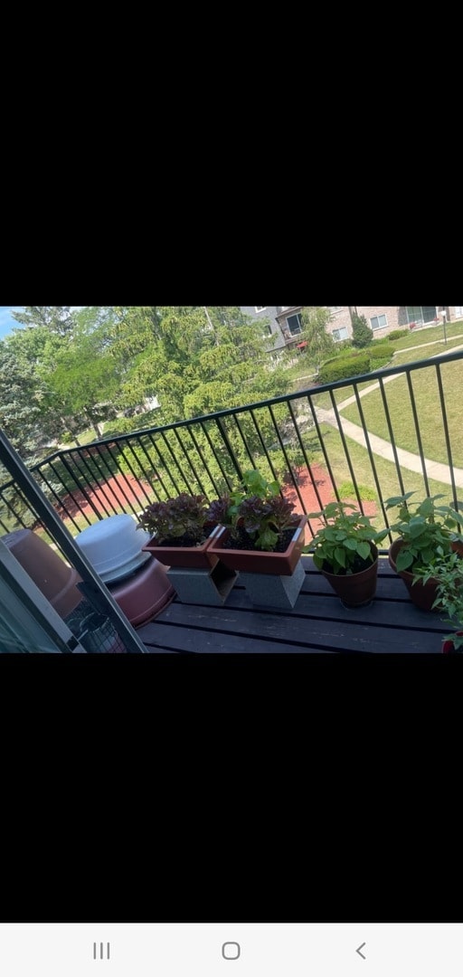 Building Photo - 9460 Bay Colony Dr