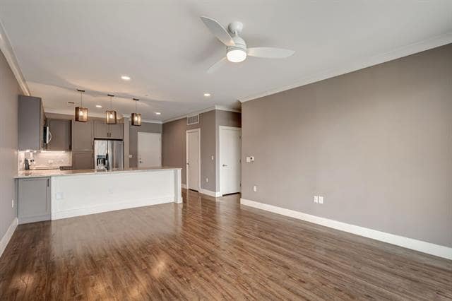 Building Photo - 3517 Windhaven Pkwy