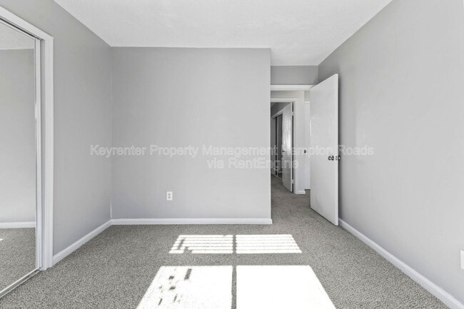 Building Photo - 5408 Chatham Lake Dr