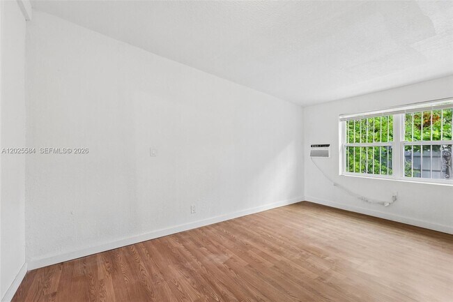 Building Photo - 1045 NW 115th St