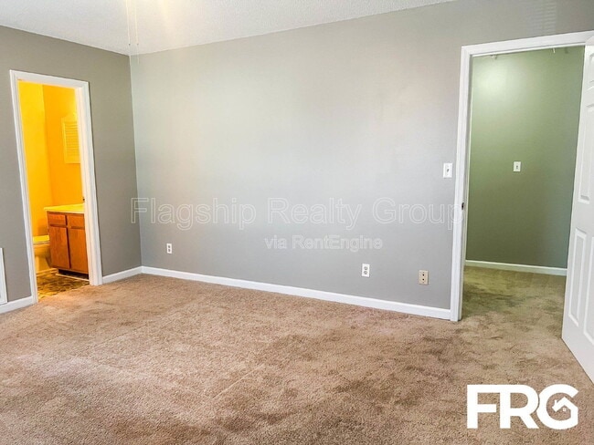 Building Photo - 100 Kristin Dr