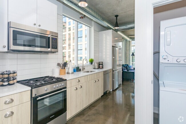 Building Photo - The Bush Temple II