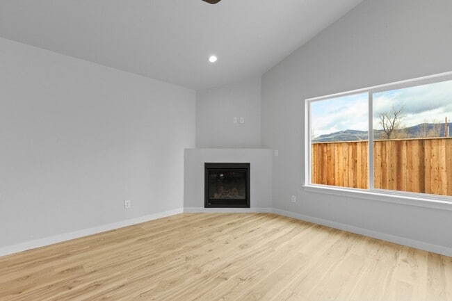 Building Photo - 253 Rockfellow Pl