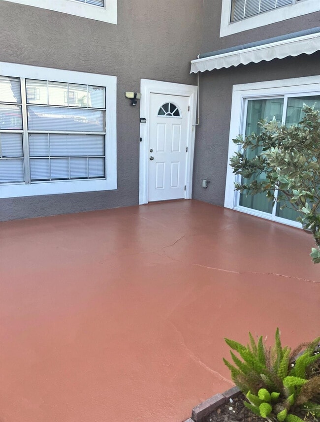 Building Photo - 5282 SE 43rd Trce