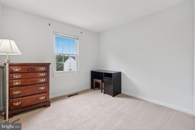 Building Photo - 907 Smartts Ln NE