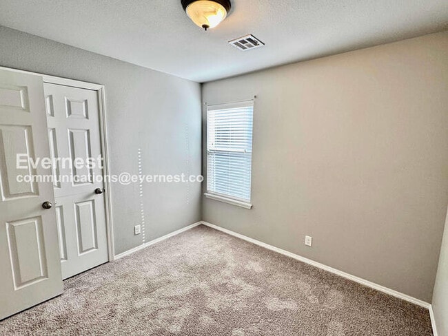 Building Photo - 6707 N 128th E Ave