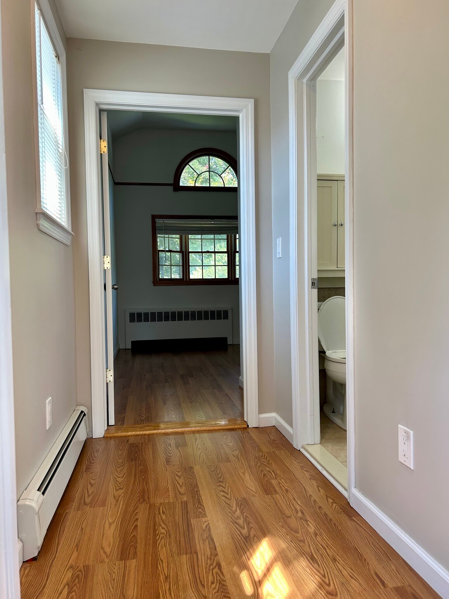 Hallway to BR & BA - 417 Briarwood Rd