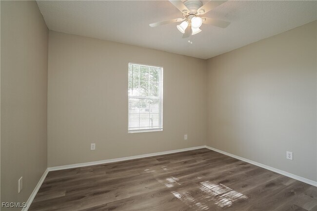 Building Photo - 1301 Olive Ave N