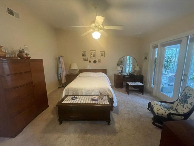 Building Photo - 324 NW 48th Blvd