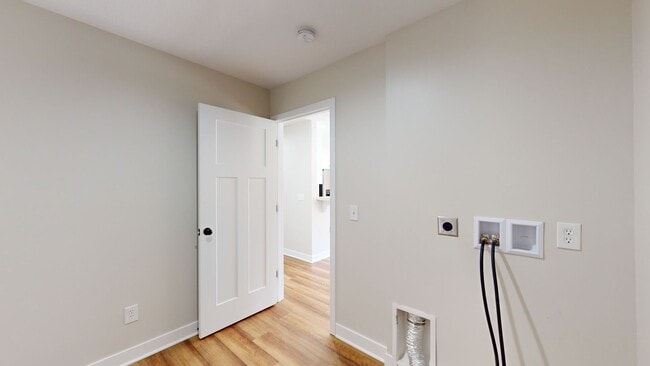 Building Photo - Andrew county duplex close to I-29