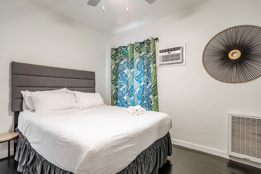 Building Photo - 1806 Washington Way