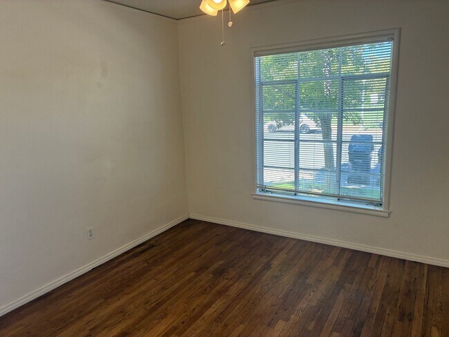 Building Photo - 3505 22nd St