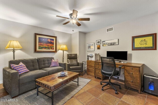 Building Photo - 7620 E Vía Del Placito