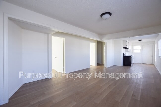 Building Photo - 2924 SW 51st St