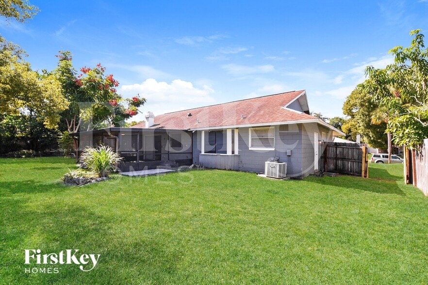 Building Photo - 409 Seville Ave