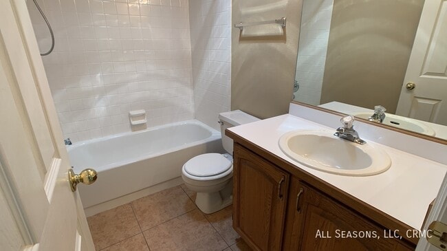 Building Photo - 5435 Lions Gate Lane