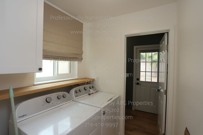 Building Photo - 829 N Elmwood St