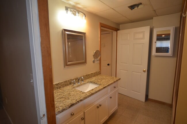 Bathroom - 17 Davis Ave