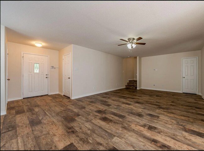 Building Photo - 8314 Deer Creek Run