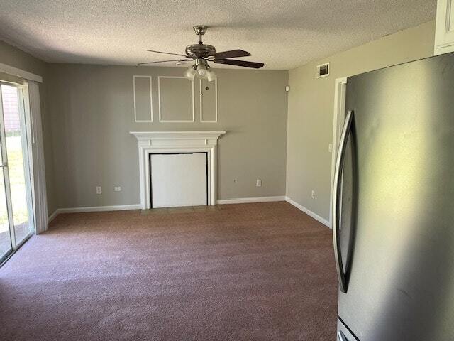 Building Photo - 9565 Thomas Downs Ln