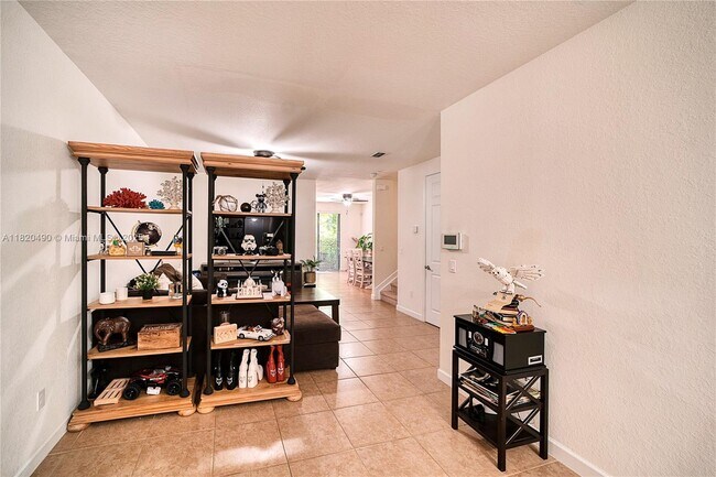 Building Photo - 3962 Devenshire Ct