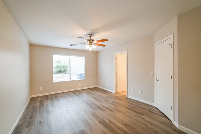 Building Photo - 12737 W Calavar Rd