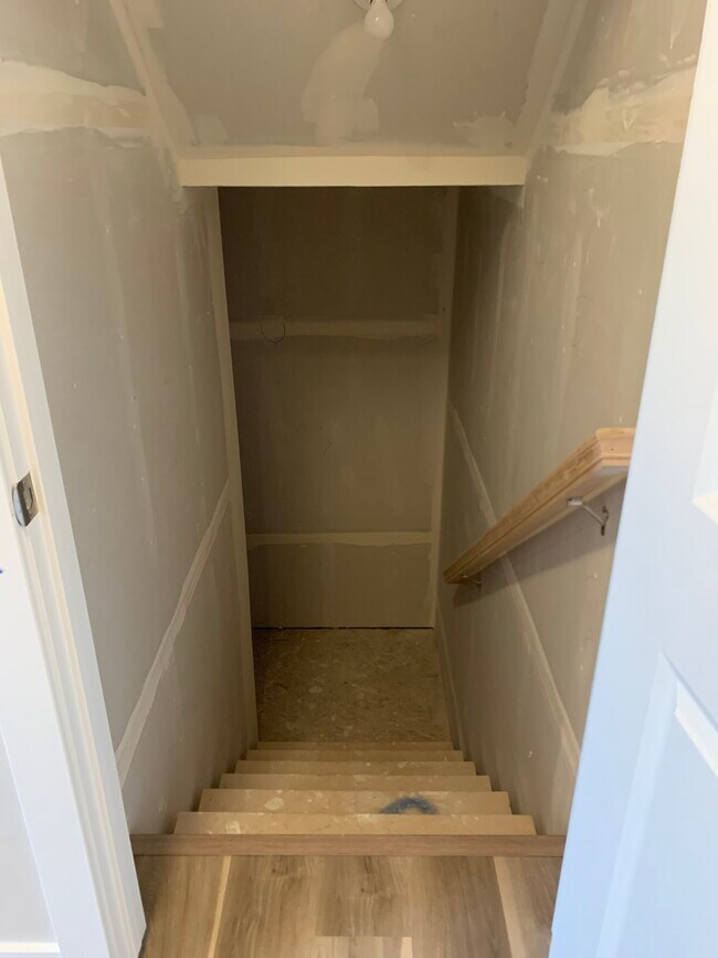 Building Photo - 70 E Ginger Gold Rd